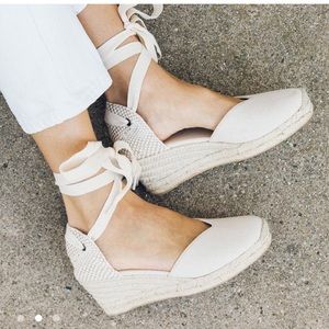 Soludos Lyon 2.75” wedge - **NWOB**